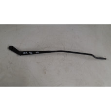  Щеткодержатель (поводок стеклоочистителя, дворник) к  Volkswagen  Golf,  1994