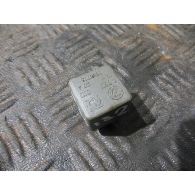  Реле (прочие) к  Alfa Romeo  146,  1999