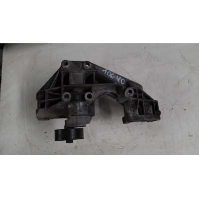  Кронштейн генератора к  Ford  Escort,  1998