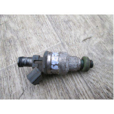  Форсунка к  Mazda  323,  1994