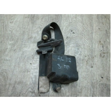  Ремень безопасности задний правый к  Nissan  Sunny,  1993