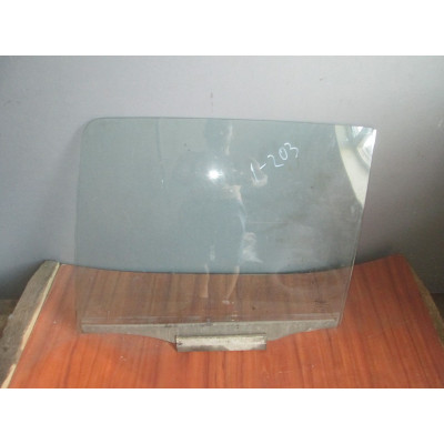  Стекло двери задней правой к  Daewoo  Nexia,  1997