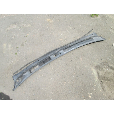  Дождевик к  Nissan  Primera,  1999