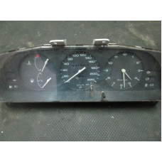  Щиток приборов (приборная панель) к  Nissan  Primera,  1993