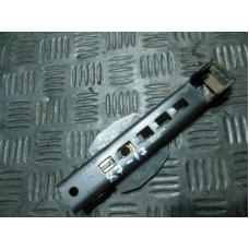  Механизм подачи ремня безопасности к  Mercedes  E W210,  2001