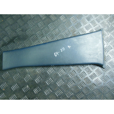  Обшивка стойки центральной левой к  Audi  100,  1989