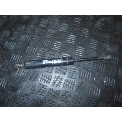 Амортизатор капота к  Mercedes  E W210,  2001