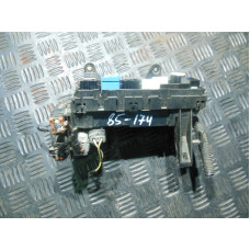  Блок реле к  Nissan  Primera,  2001