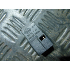  Реле (прочие) к  Nissan  Primera,  2001