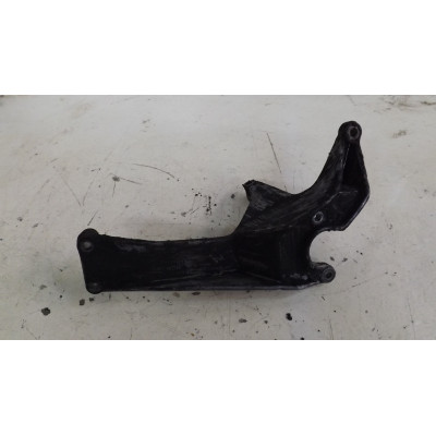  Кронштейн гидроусилителя к  Audi  100,  1988