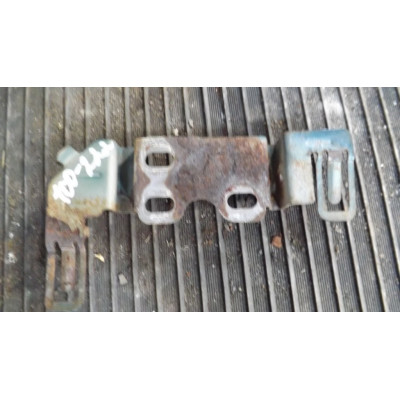 Кронштейн к  Dodge  Grand Caravan,  2002