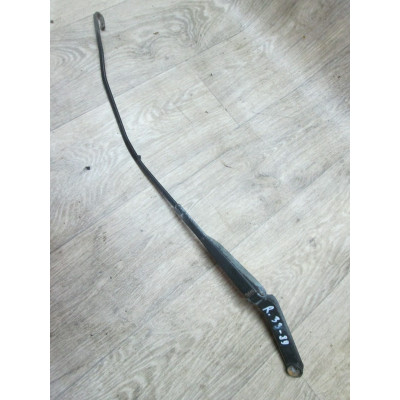  Щеткодержатель (поводок стеклоочистителя, дворник) к  Opel  Omega,  1996