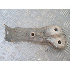  Кронштейн к  Mitsubishi  Galant,  1998