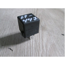  Реле (прочие) к  Mercedes  E W210,  2001