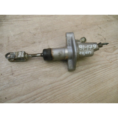  Цилиндр сцепления главный к  Nissan  Primera,  1998