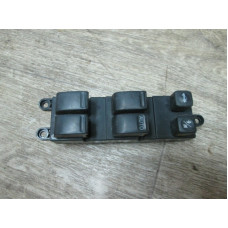  Блок кнопок к  Nissan  Primera,  2004