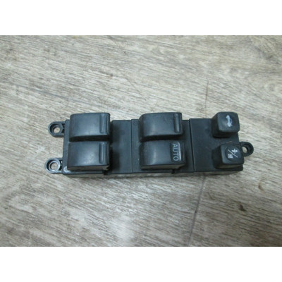  Блок кнопок к  Nissan  Primera,  2004