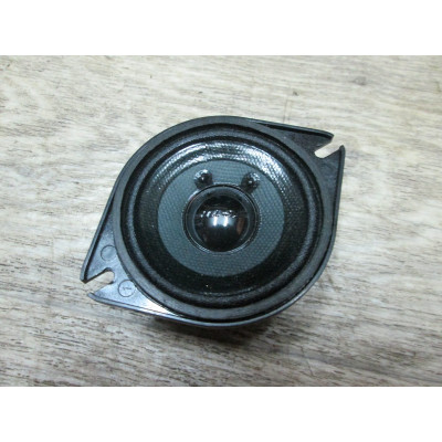  Динамик к  Porsche  Cayenne,  2008