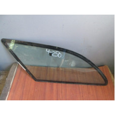  Стекло кузовное боковое левое к  Mercedes  C W202,  1998