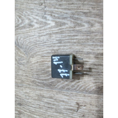  Реле (прочие) к  Volkswagen  Golf,  1996