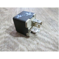  Реле бензонасоса к  Opel  Zafira,  2002