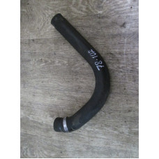  Патрубок (трубопровод, шланг) к  Audi  80,  1994