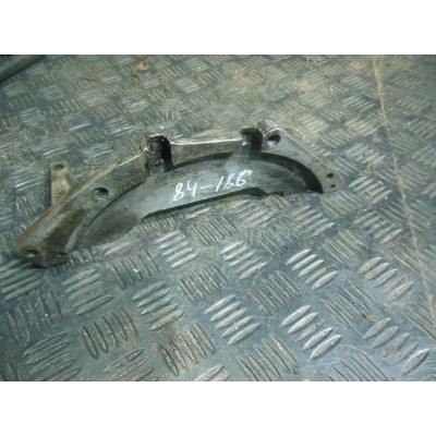  Кронштейн КПП к  Audi  100,  1989