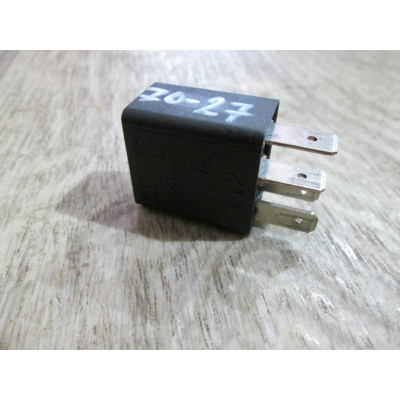  Реле (прочие) к  Opel  Zafira,  2002