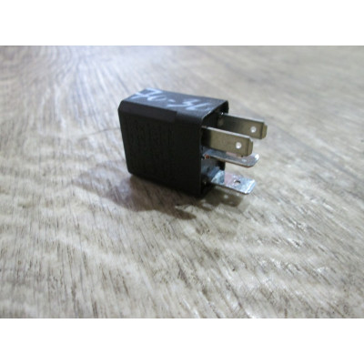  Реле (прочие) к  Opel  Zafira,  2002