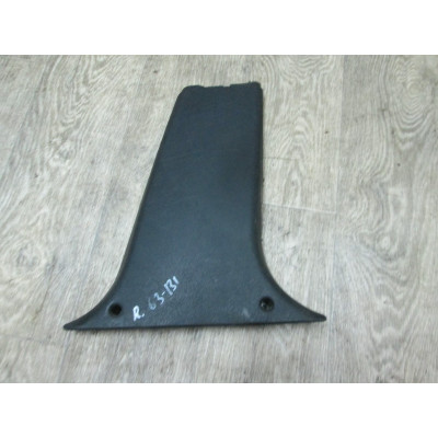  Обшивка стойки центральной правой к  Peugeot  306,  1996