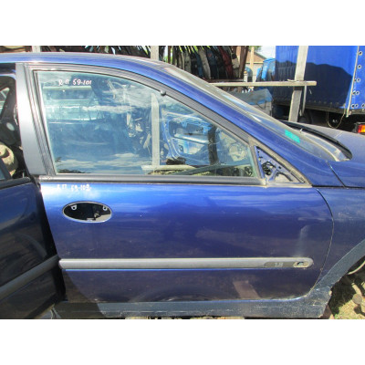  Дверь передняя правая к  Renault  Laguna,  1996