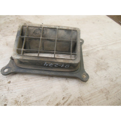  Диффузор вентилятора к  Nissan  Primera,  1998