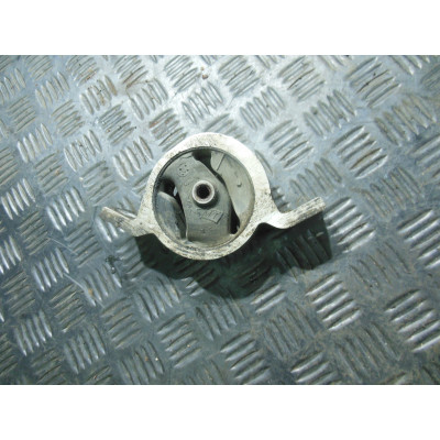  Подушка крепления двигателя к  Nissan  Primera,  2001