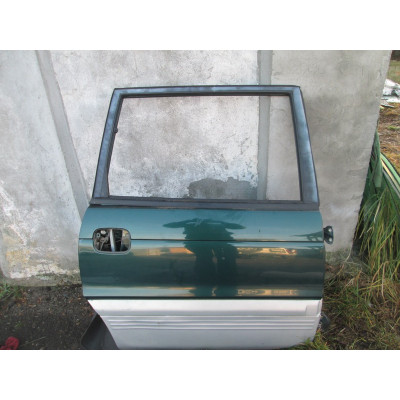  Дверь задняя правая к  Mitsubishi  Space Wagon,  1996