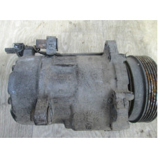  Компрессор кондиционера к  Volkswagen  Passat,  2001