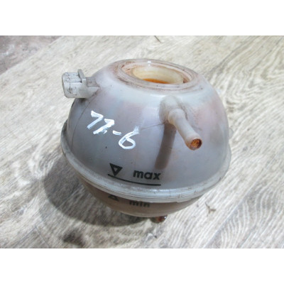  Бачок расширительный к  Volkswagen  Golf,  1996