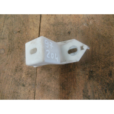  Кронштейн крепления бампера к  Renault  Laguna,  1999