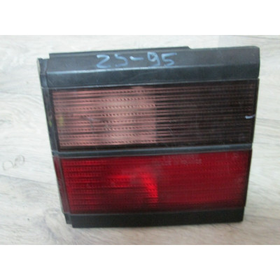  Фонарь задний правый к  Volkswagen  Passat,  1993