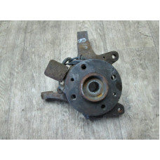  Кулак поворотный правый к  Renault  Laguna,  1999