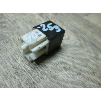  Реле (прочие) к  Mitsubishi  Space Wagon,  1996
