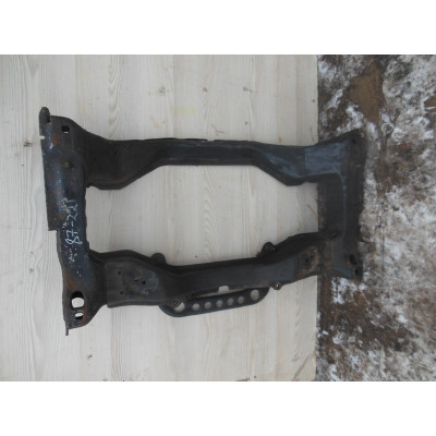  Балка подвески передняя (подрамник) к  Mercedes  E W210,  2001