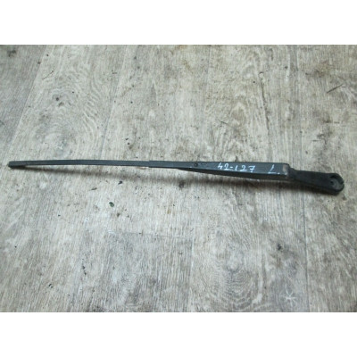  Щеткодержатель (поводок стеклоочистителя, дворник) к  Fiat  Brava,  1998