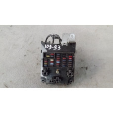  Блок предохранителей к  Nissan  Primera,  1997