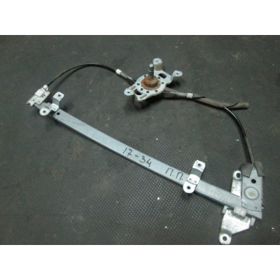  Стеклоподъемник передний правый к  Nissan  Primera,  1993