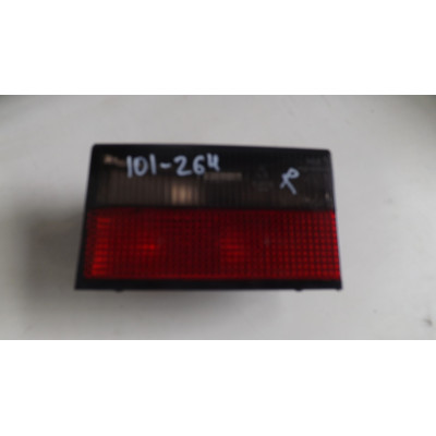  Фонарь крышки багажника правый к  Citroen  Xantia,  1996