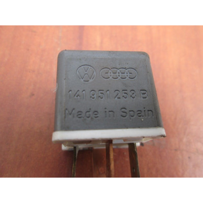  Реле (прочие) к  Ford  Galaxy,  1998