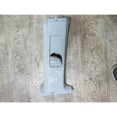  Обшивка стойки центральной правой к  Volkswagen  Golf,  1995