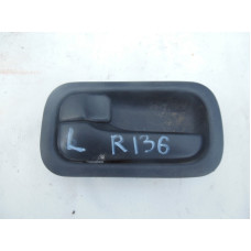  Ручка внутренняя задняя левая к  Nissan  Maxima,  1999