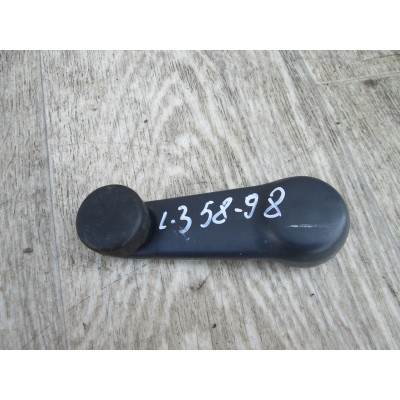  Ручка стеклоподъемника к  Nissan  Almera,  2000