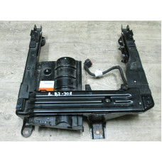  Кронштейн к  Porsche  Cayenne,  2008